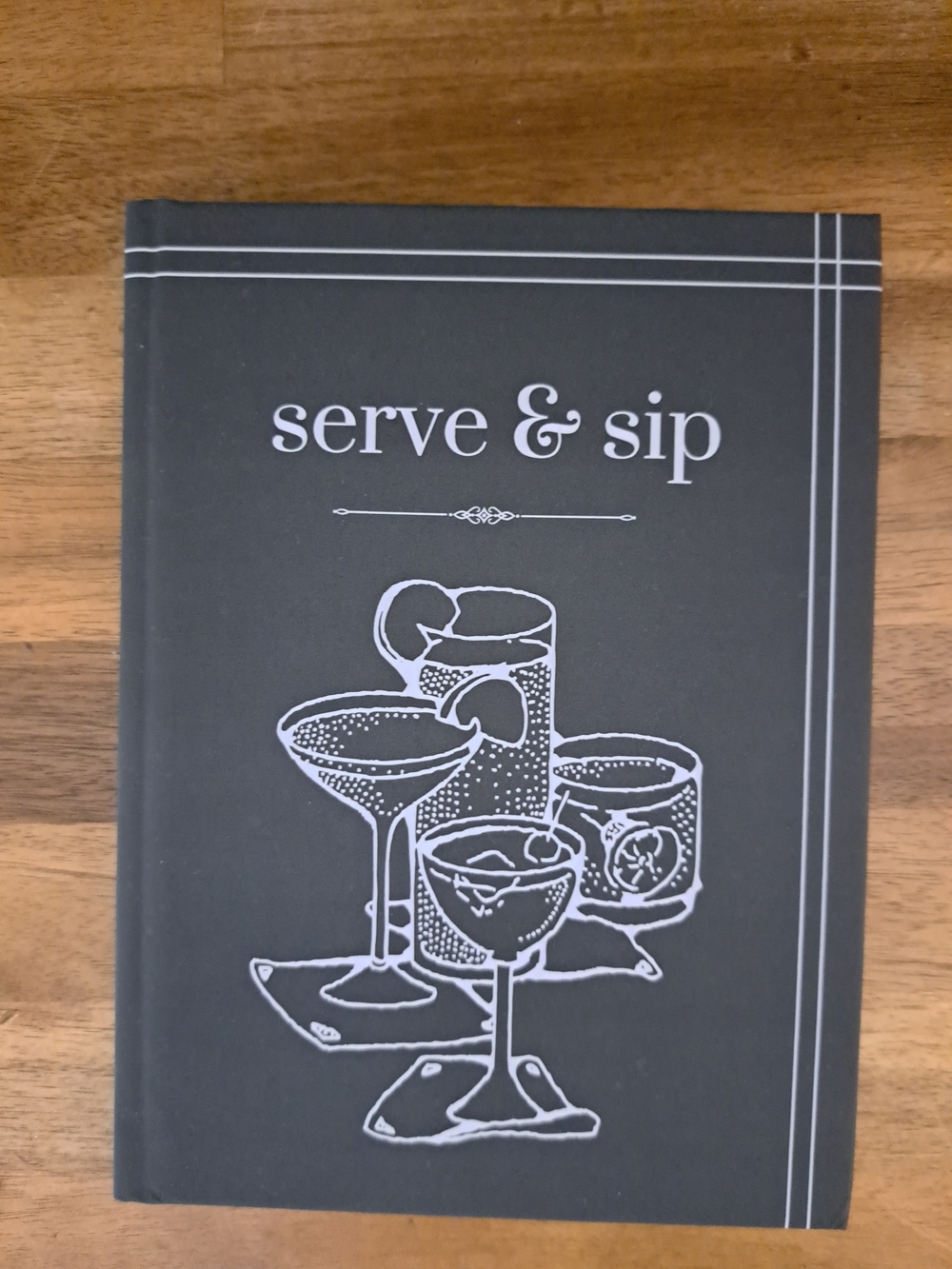 Serve & Sip (Cocktail Recipe Book) - Black